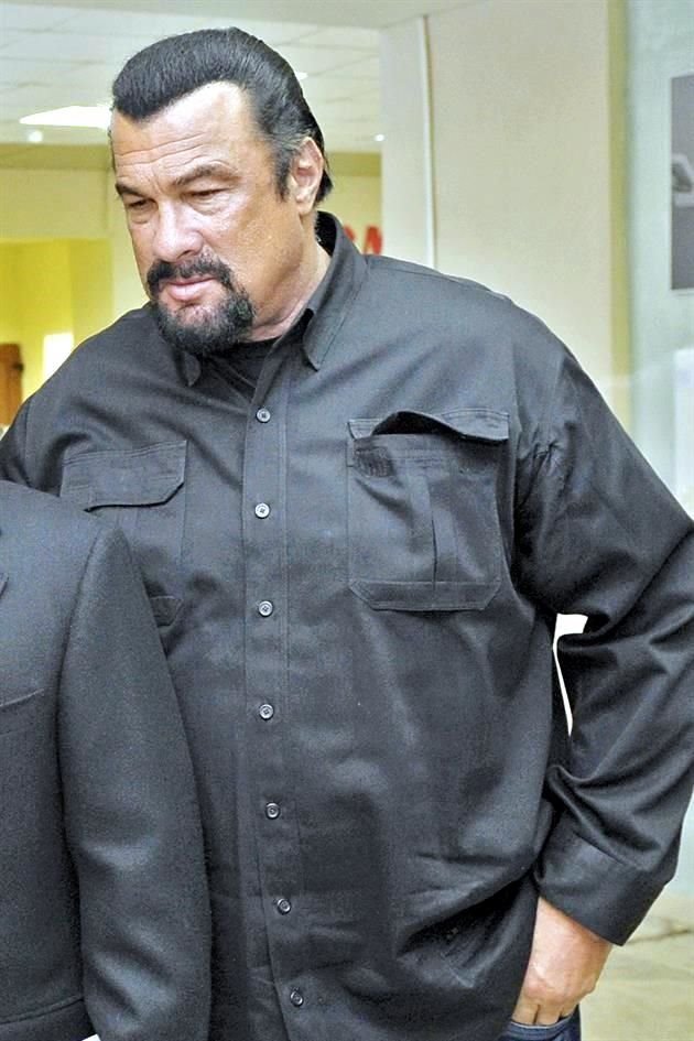 Steven Seagal presuntamente acosó a una periodista