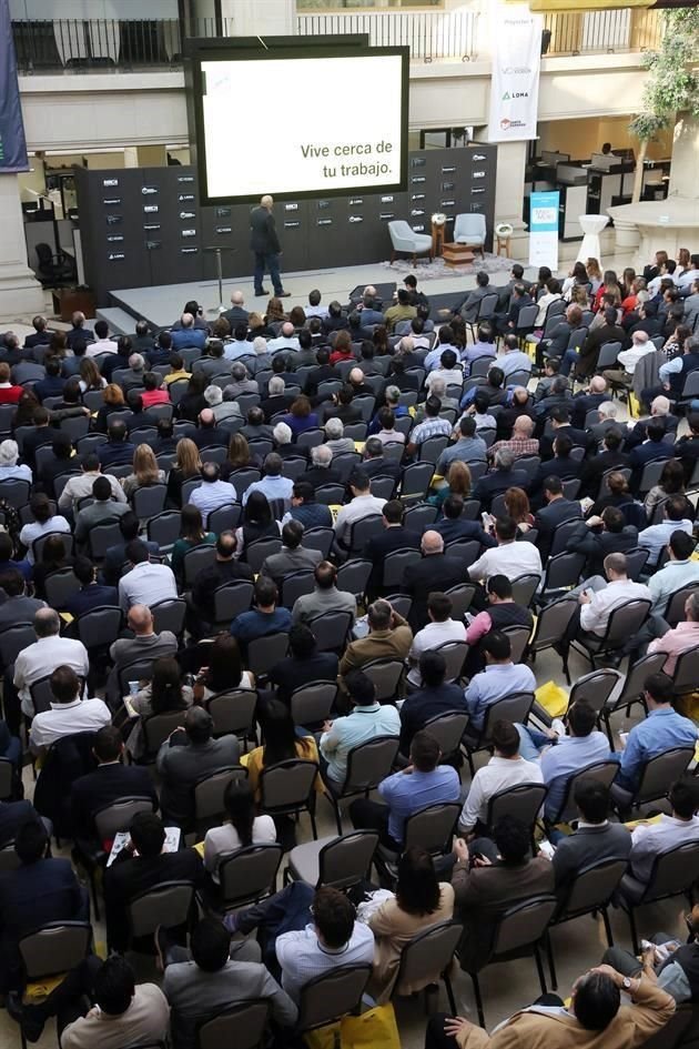 Más de 600 personas acudieron al Foro Bienes Raíces 'Inversiones Inteligentes'