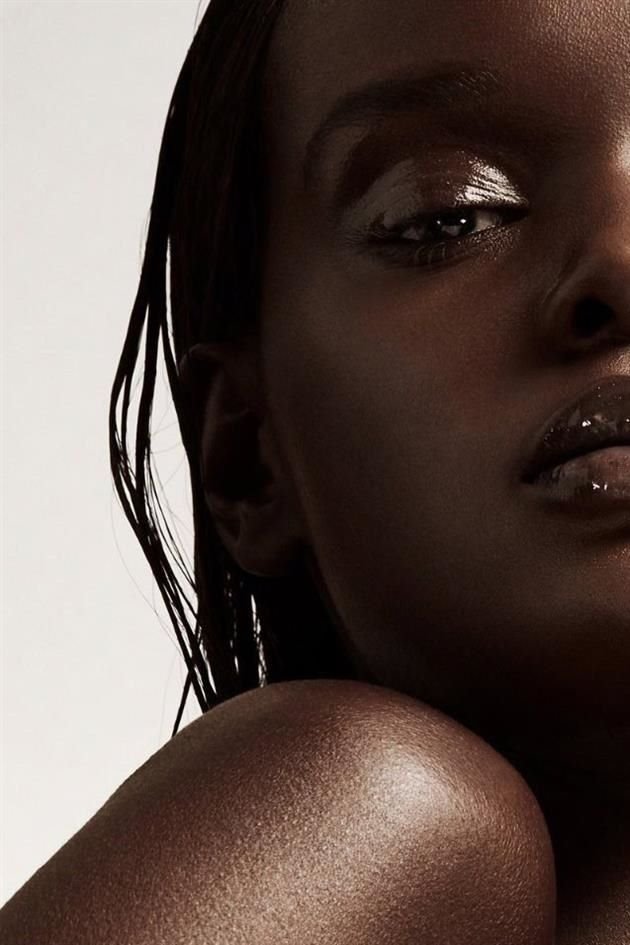 Duckie Thot nació en Australia y  mide 1.79 metros.