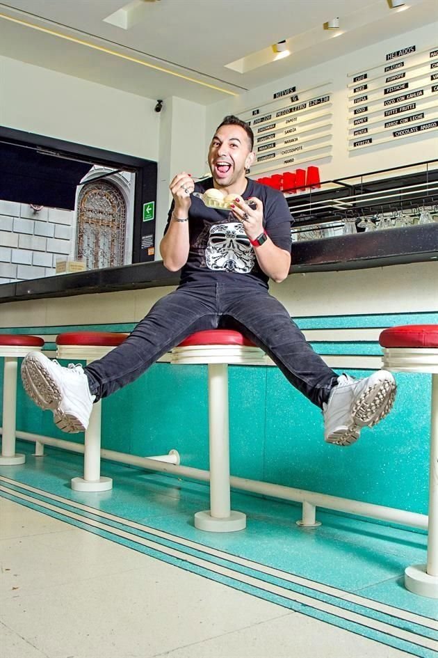 Rogelio Suárez es amante de la nieve, sin importar el sabor, por eso recomienda Neverías Roxy.