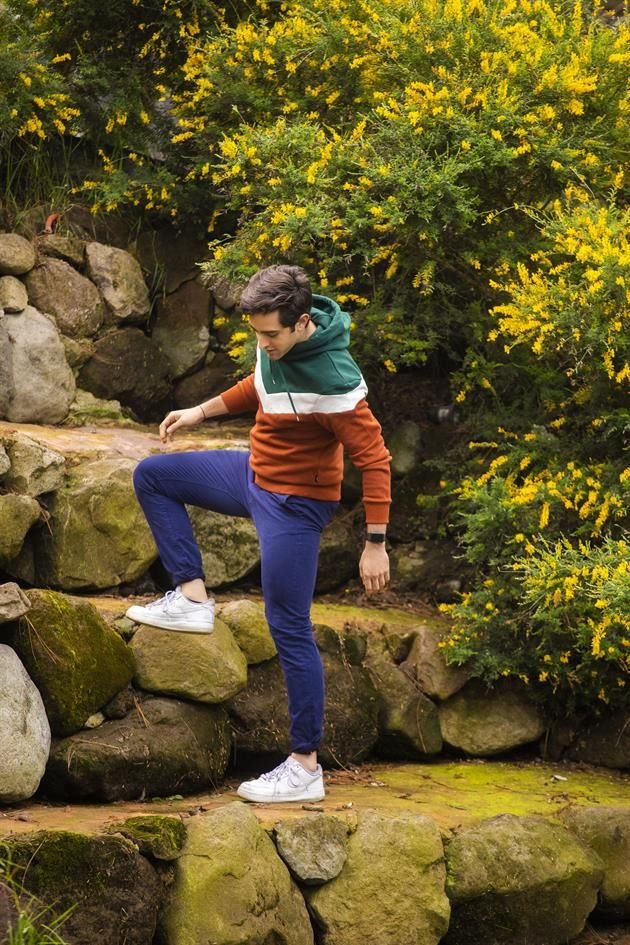 A su vez, Patricio Jose lució una sudadera de la marca.