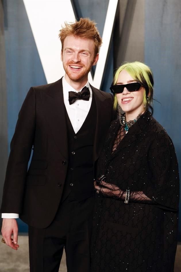 Billie Eilish y Finneas O' Connell  también fueron bienvenidos a la fiesta Óscar Vanity Fair.