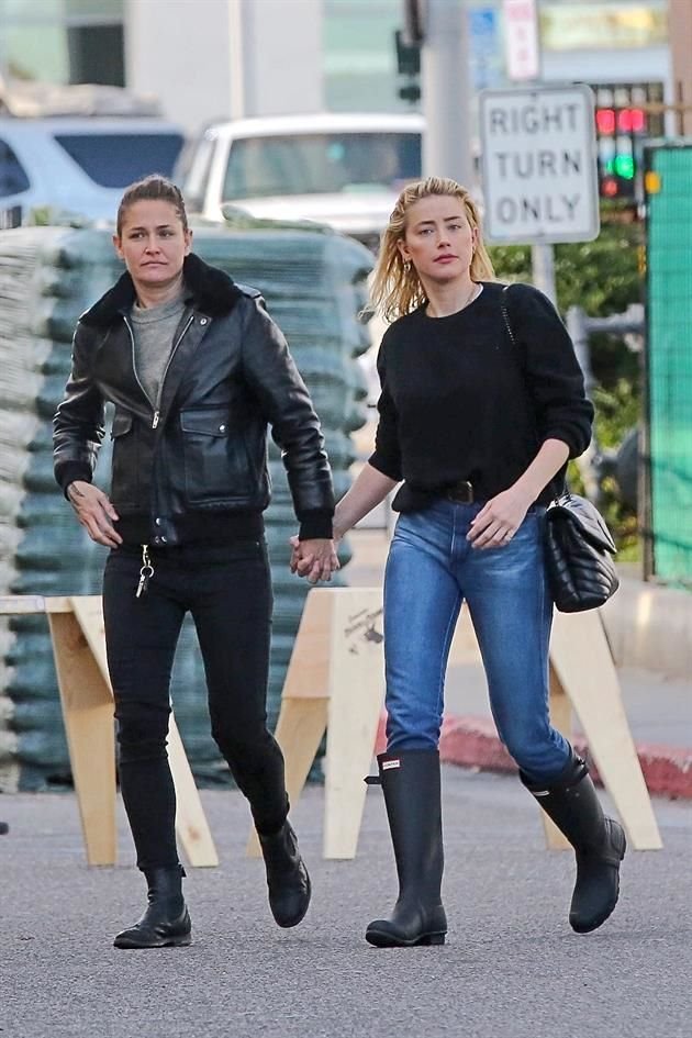 Bianca Butti y Amber fueron captadas de la mano al salir de un supermercado esta semana en California.