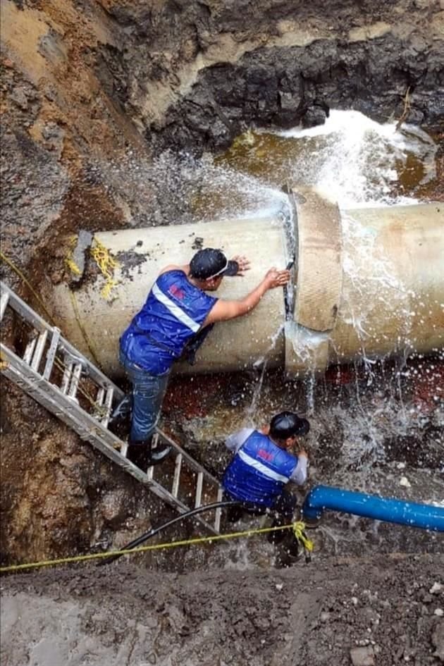 El organismo indicó que éstas fugas son adicionales a la reportada previamente y se localizan entre los pozos 1 y 2 del Acueducto Ramal Mixquic-Santa Catarina.