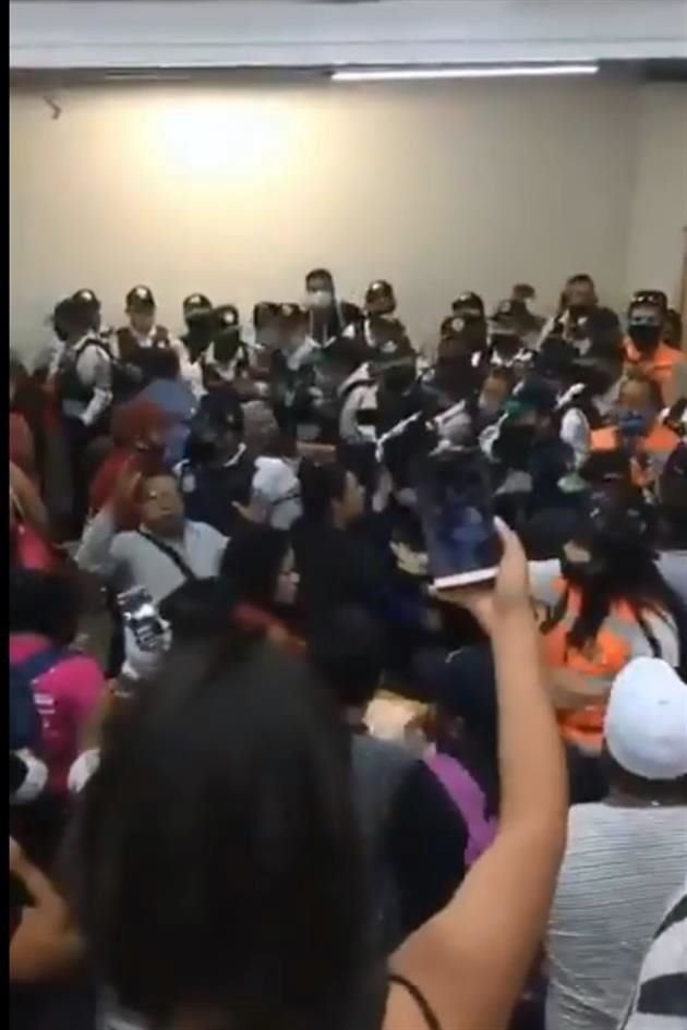 La riña ocurrió en la estación Pino Suárez.