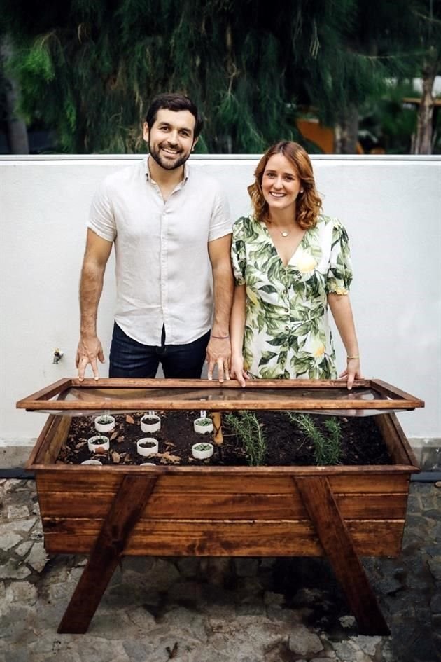 Carlos Puebla y Ale Villaseñor buscan facilitar a las personas el ingreso a la jardinería.