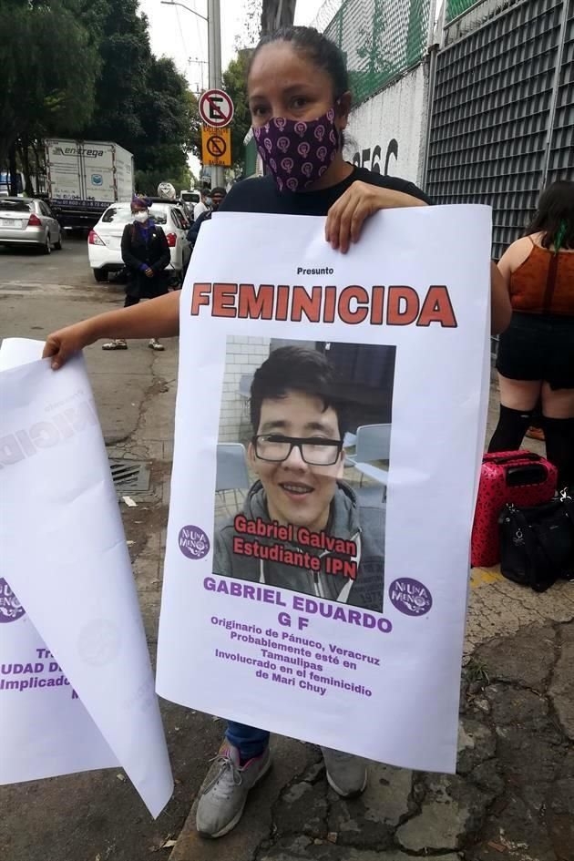 'Desde la carpeta se ve que los servidores públicos estaban haciendo una investigación para responsabilizar a mi hija de su muerte, como en el caso de Lesvy', dijo la madre de Marichuy.