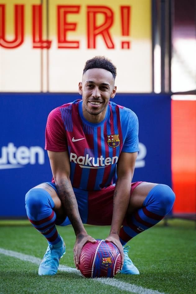 Aubameyang se dice feliz de llegar al Barcelona.