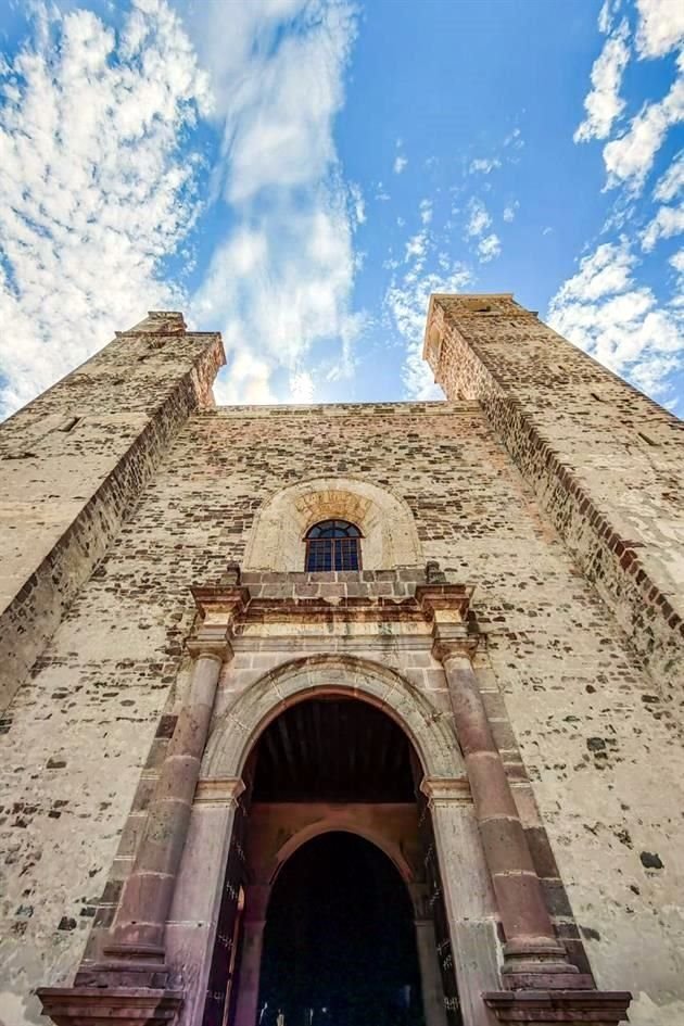 Poco más de dos años llevaron los trabajos para resarcir los daños causados por el sismo del 19 de septiembre de 2017 en el Conjunto Conventual de San Juan Bautista, ubicado en Cuautinchán, Puebla.