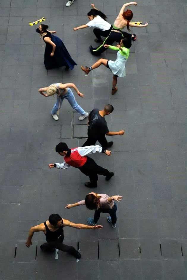 'El proyecto, si yo lo pudiera enunciar en un párrafo, sería una obra coreográfica con una propuesta plástico-performática', define Mauricio Rico, fundador de la iniciativa artística Plataforma PM.