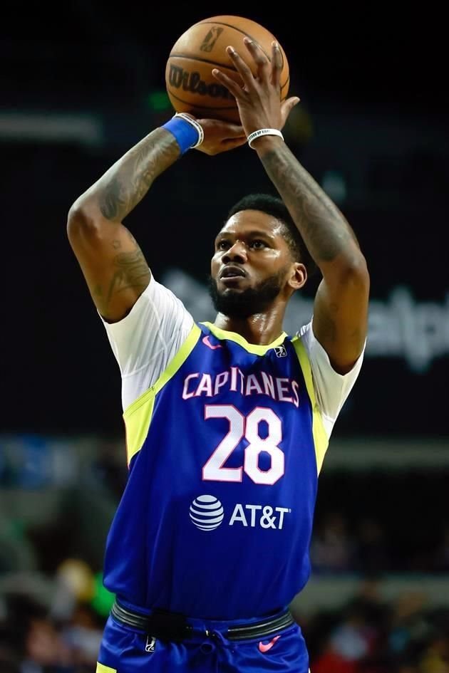 Alfonso McKinnie fue el JMV del partido.