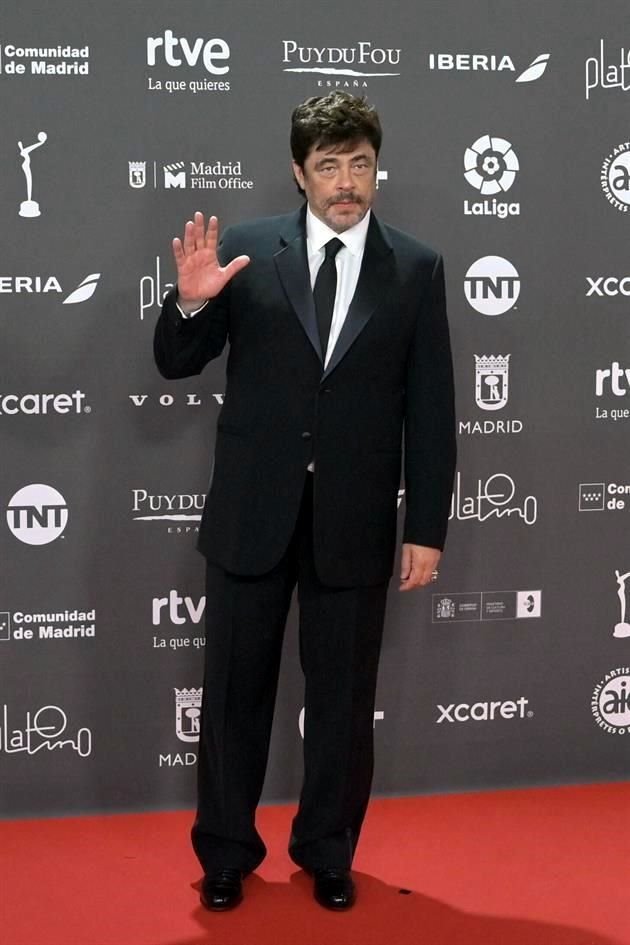 Benicio del Toro agradeció el premio a su trayectoria que le sería entregado en la gala.