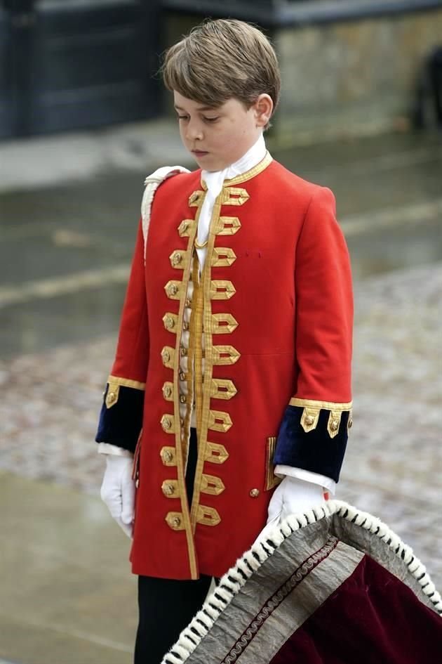 El Príncipe Jorge de Gran Bretaña formó parte de la ceremonia.
