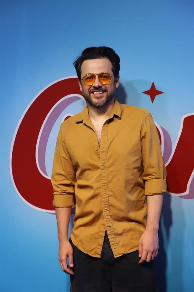 Gustavo Egelhaaf utilizó una camisa color mostaza.