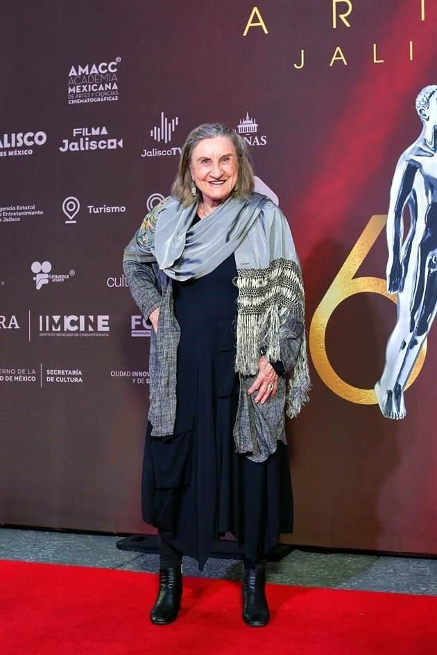 La diseñadora de producción germano-mexicana Brigitte Broch ganó un Ariel de Oro.