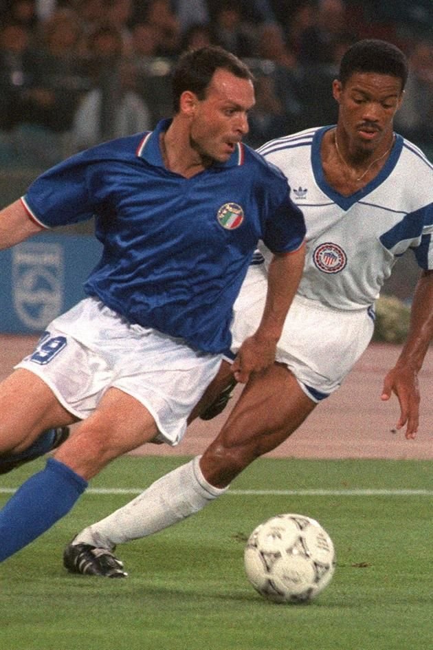 El antiguo delantero de la Selección de Italia, Salvatore 'Toto' Schillaci, protagonista del Mundial 1990, falleció a los 59 años.