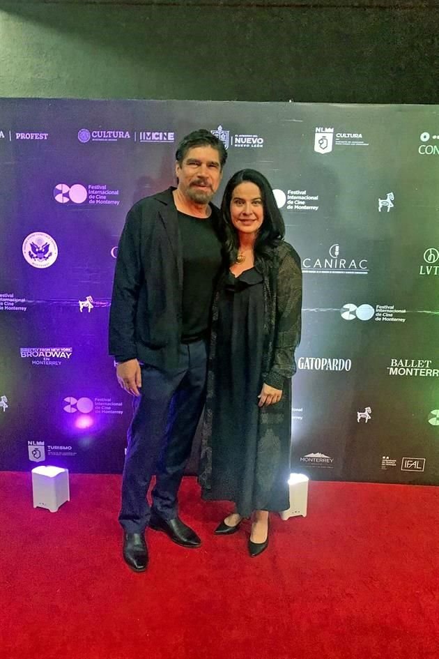 Alberto Estrella y Arcelia Ramírez asistieron anoche a la inauguración del Festival Internacional de Cine de Monterrey.