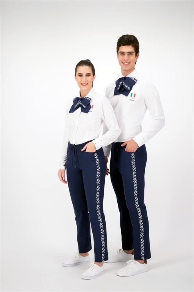 Los trajes a elegir.