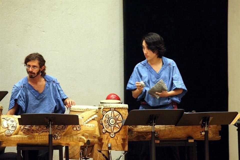 La ópera, compuesta por Gabriel Pareyón, debe ser tocada con instrumentos prehispánicos, de los que se encarga la agrupación Lluvia de Palos, familiarizado con éstos. 