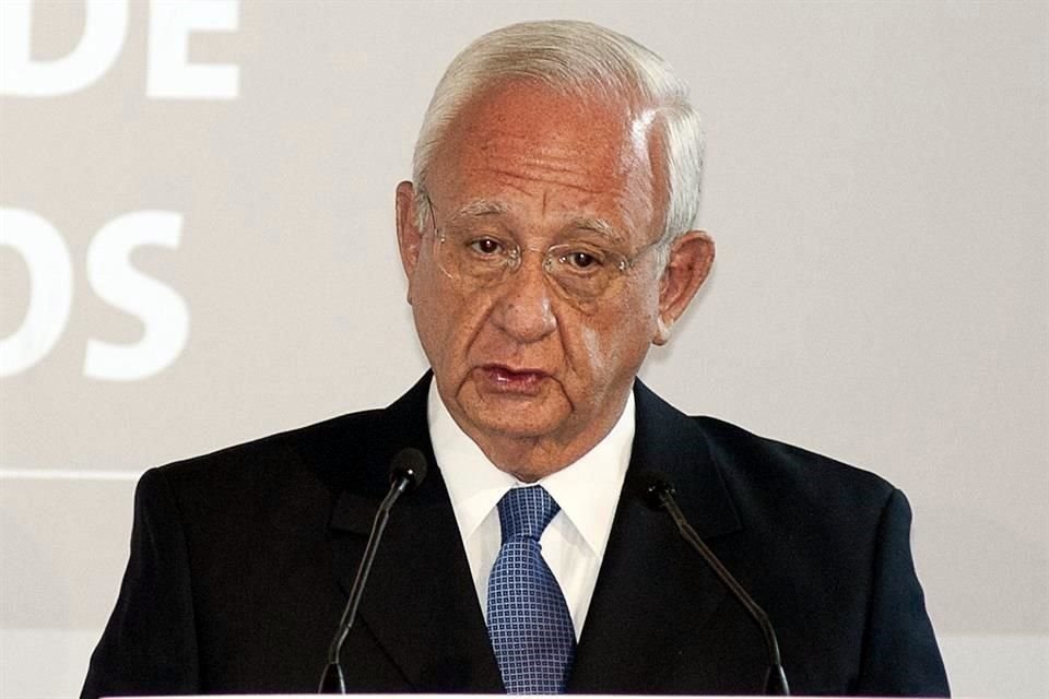 Silva Meza presidió la Suprema Corte de 2011 a 2014 y fue Ministro de 1995 a 2015.