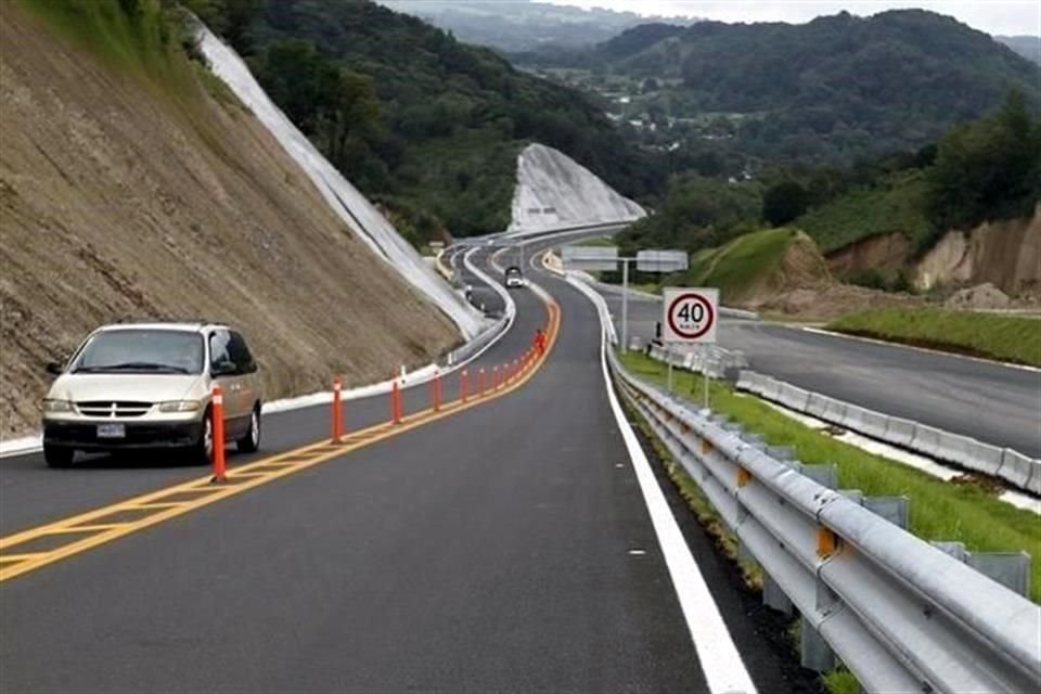 El plazo para terminar el tramo de 35 kilómetros de la Autopista Oaxaca-Puerto Escondido será de 390 días a partir del 6 de mayo.