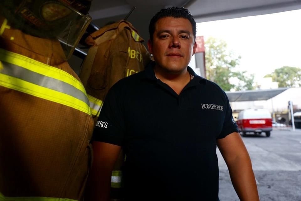 Ismael Figueroa, ex líder del Sindicato de Bomberos de CDMX, fue detenido en Puerto Vallarta, cuando intentaba ingresar al País. 