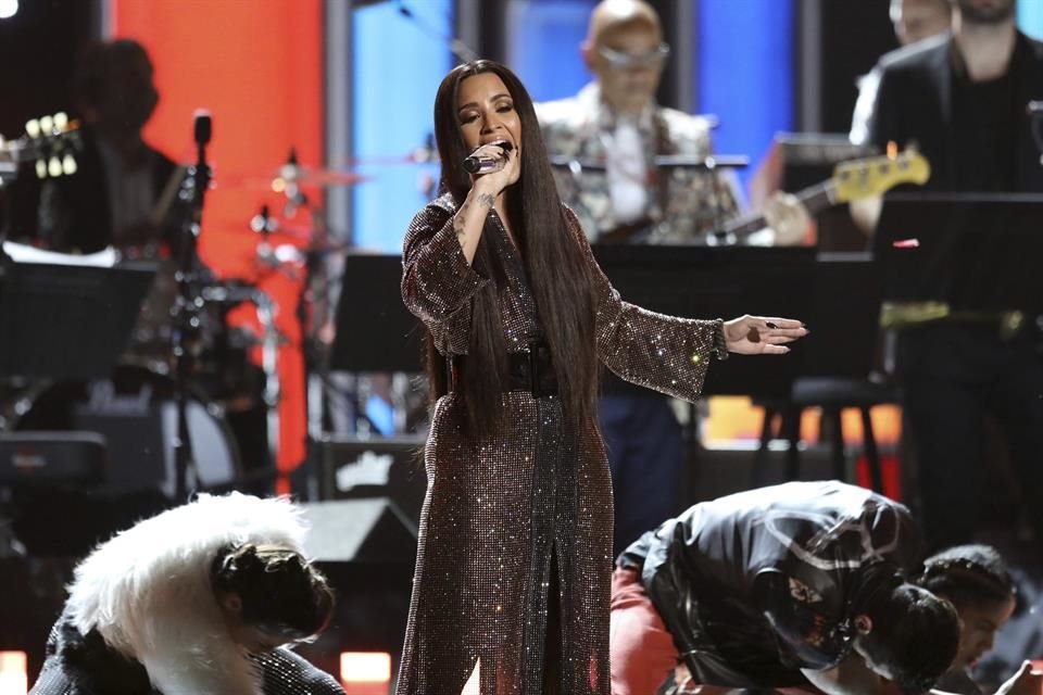 Demi Lovato también homenajeó al grupo.