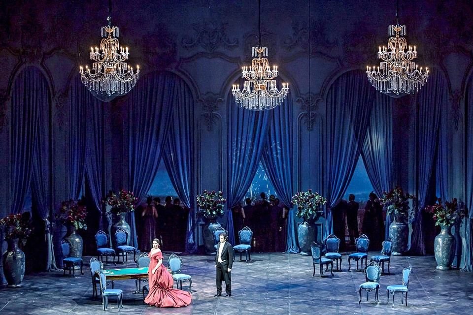 En febrero, bajo la dirección de Sofia Coppola, presentó en Valencia seis funciones de 'La traviata'. La siguiente estación es Moscú, en abril, con 'La condenación de Fausto'.