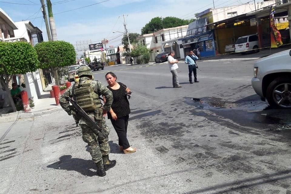 Soldados acordonaron la zona.