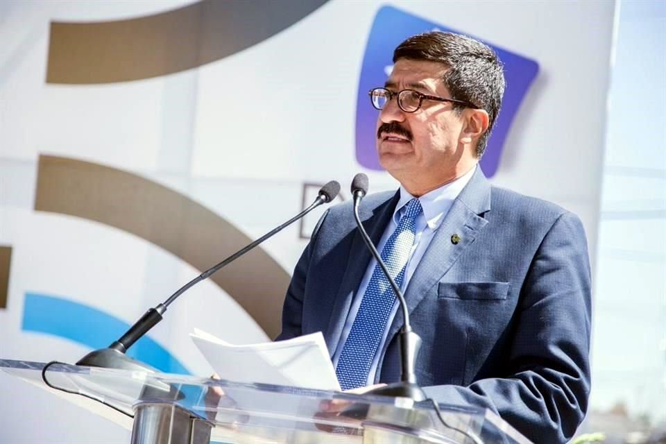 El Gobernador de Chihuahua, Javier Corral, acus que el Secretario de Gobernacin y el PRI son los responsables del golpeteo poltico en su contra.