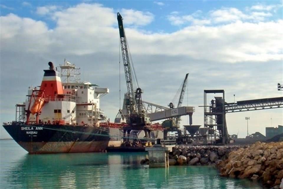 GMD opera terminales portuarias ubicadas en Lázaro Cárdenas, Michoacán, y Altamira, Tamaulipas y en otros puertos del País.