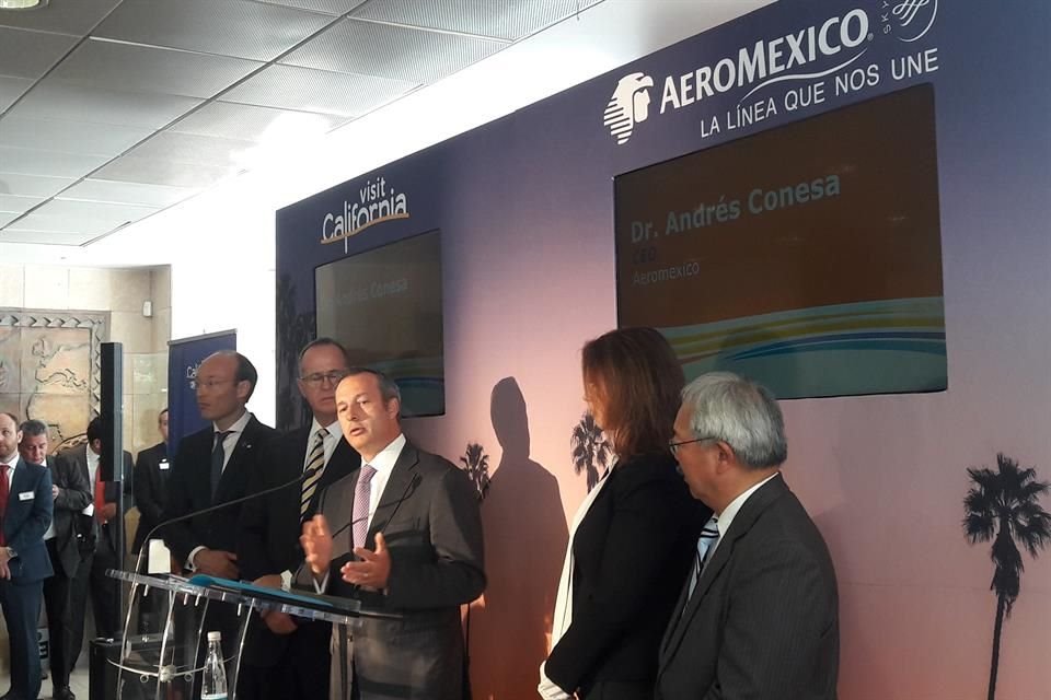 Andrés Conesa señaló que en los aeropuertos saturados existen reglas para que una aerolínea mantenga o no sus slots.