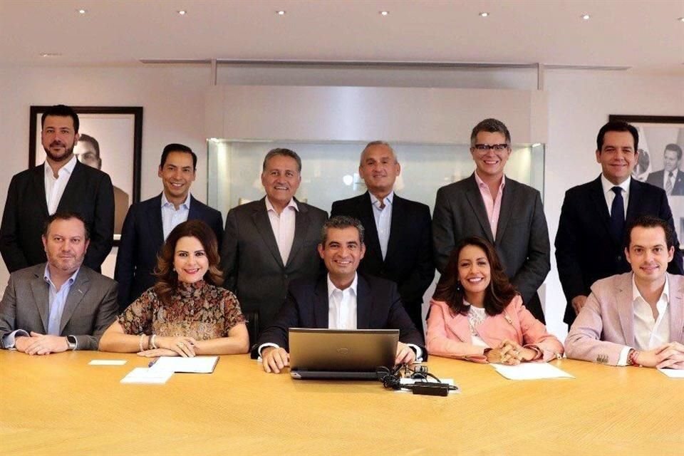 Según indagatorias de autoridades estatales, durante el sexenio de Duarte, al colaborador cercano del líder del PRI, Enrique Ochoa, le pagaron de una partida especial de Hacienda más de 6 mdp.