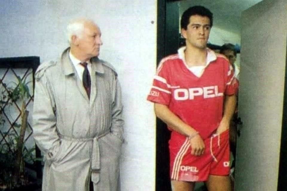 Carlos Hermosillo dijo que su estancia en Bélgica fue muy difícil.