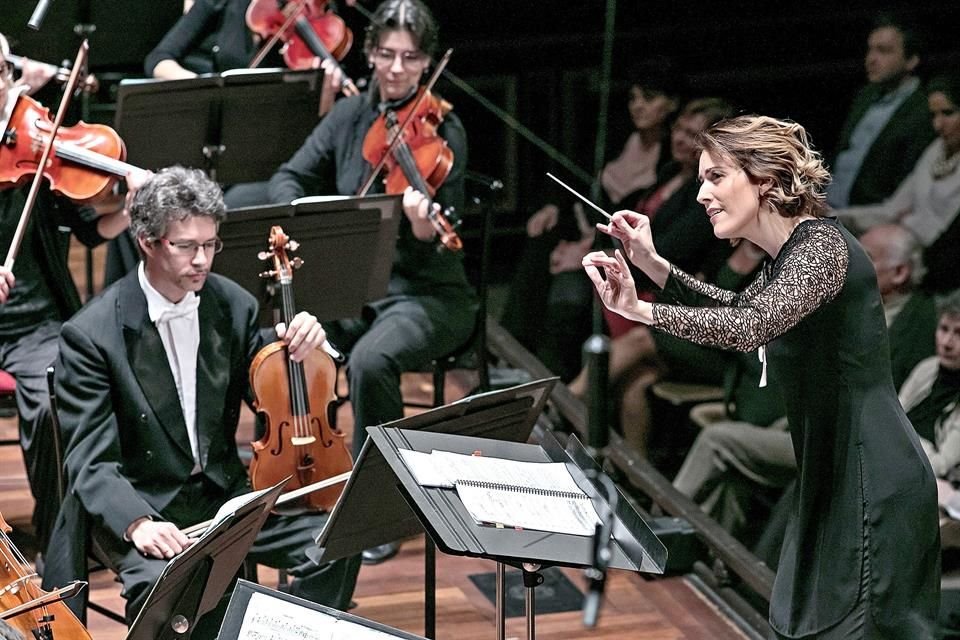 La mexicana tomará en 2018 la batuta de la orquesta londinense en el Covent Garden con el Royal Ballet sobre el escenario, con dos piezas de Christopher Wheeldon.