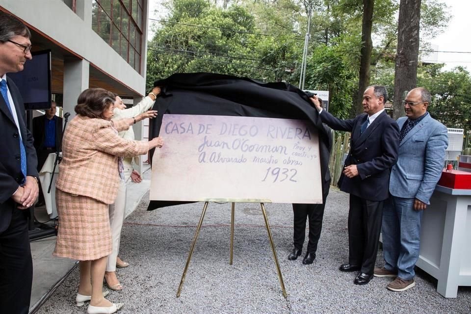 La firma de Juan O'Gorman fue develada ayer en  el Museo Casa Estudio Diego Rivera y Frida Kahlo en la zona de San Ángel.