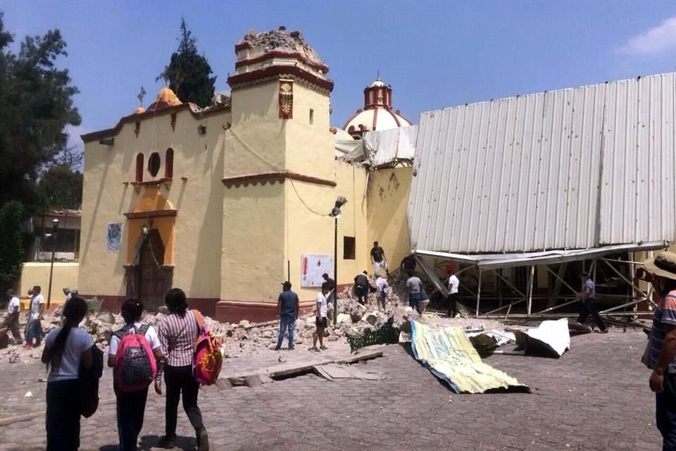 Se derrumbaron parte del templo y el muro atrial de San Gregorio Atlapulco, en Xochimilco.