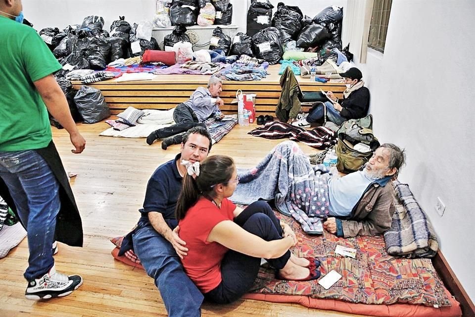 La cultura de la ayuda se vio reflejada ayer en múltiples espacios culturales de la Ciudad de México. Casa Refugio Citlaltépetl fungió como albergue.