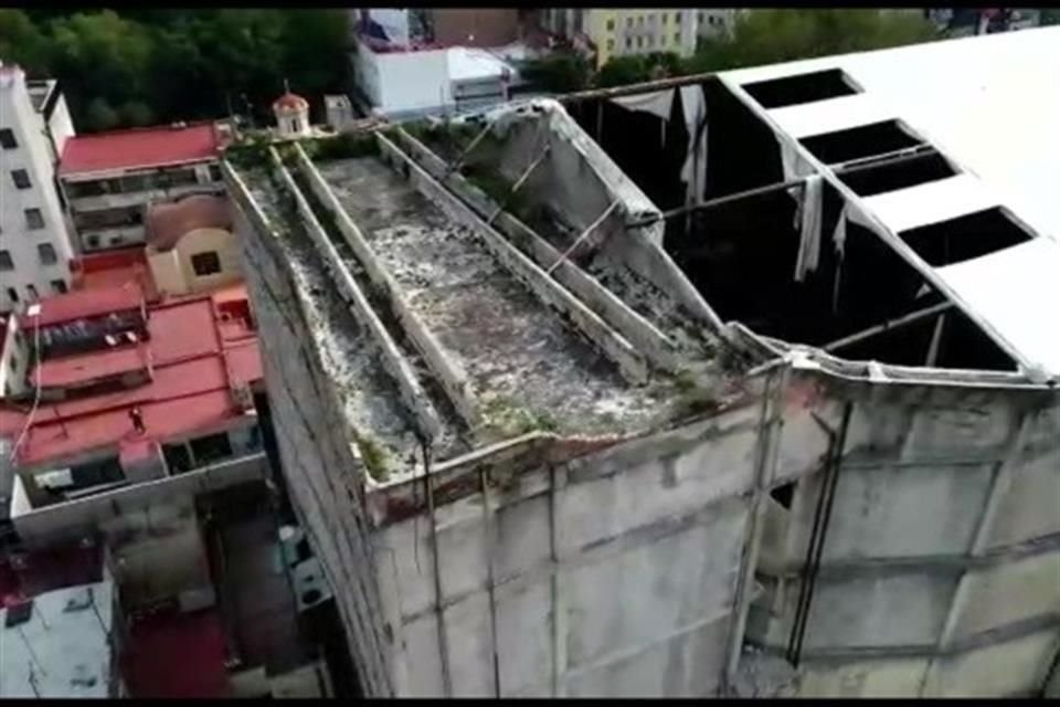 Así luce el Cine Ópera desde las alturas.