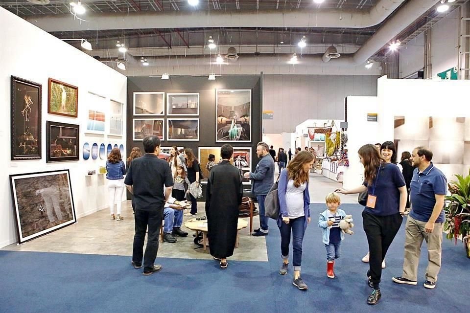 Las ferias de Zona Maco Foto y Salón del Anticuario, que abrieron pese a la emergencia por el sismo, sí tuvieron concurrencia, aunque escasa.