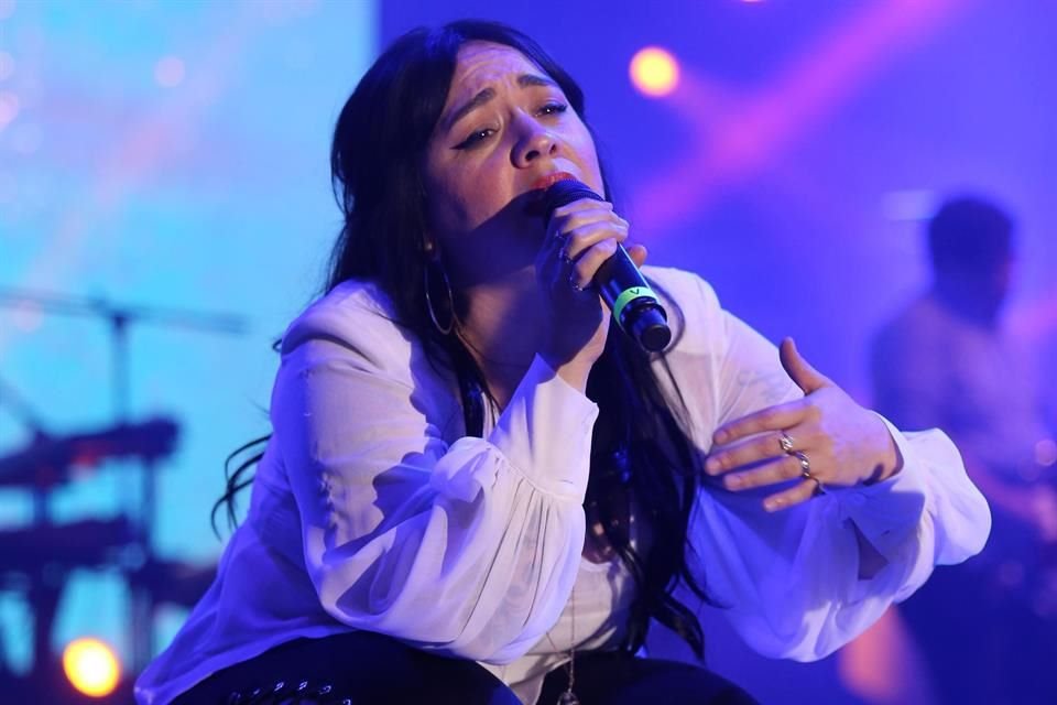 Carla Morrison dio consuelo a sus fans, tras el sismo del pasado 19 de septiembre.