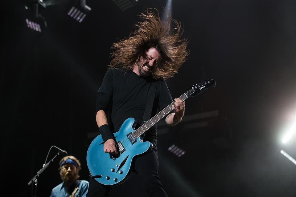 Dave Grohl, entre acordes, dejó todo en el escenario.