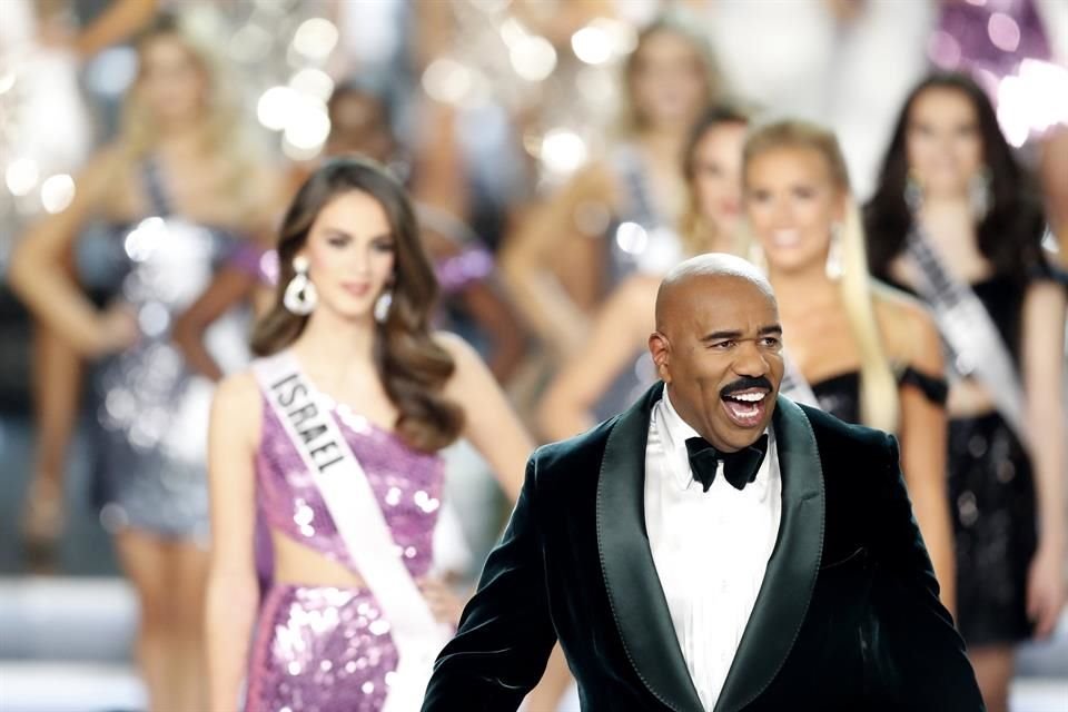Por tercer año consecutivo, Steve Harvey fungió como conductor.