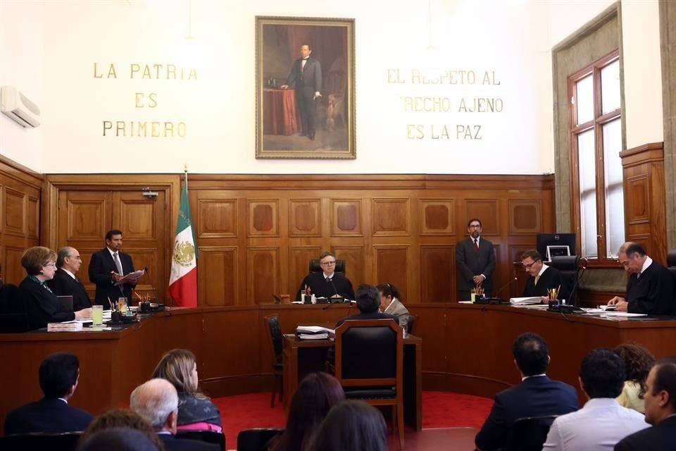 La Segunda Sala tiene pendiente por lo menos otro amparo contra la reforma de Coahuila, promovido por la plaza de toros de Saltillo, que se discutirá en 2018 si esa compañía persiste en su reclamo.