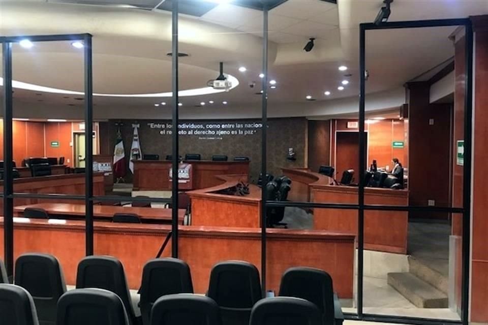 La construcción de la valla inició el pasado viernes.