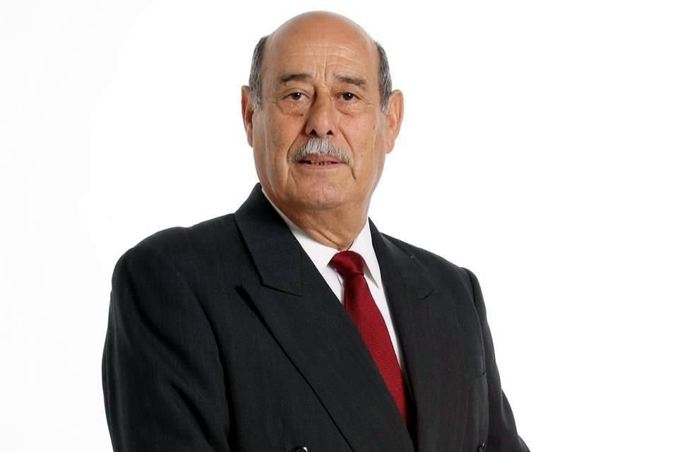 Rogelio Benavides Chapa fue Alcalde de Guadalupe de 1997 a 2000.