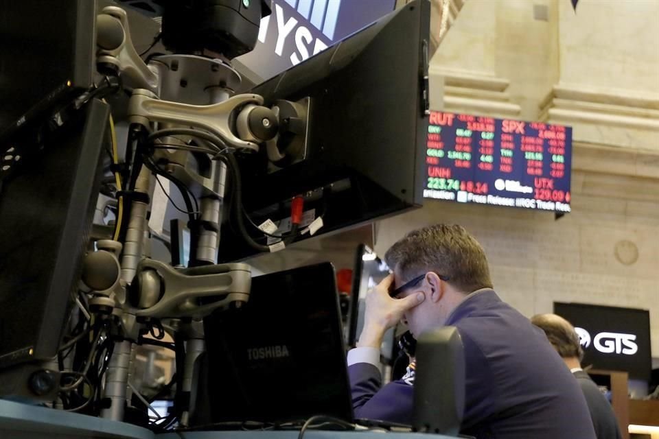 Wall Street se dirige a cerrar su peor trimestre desde la crisis financiera.