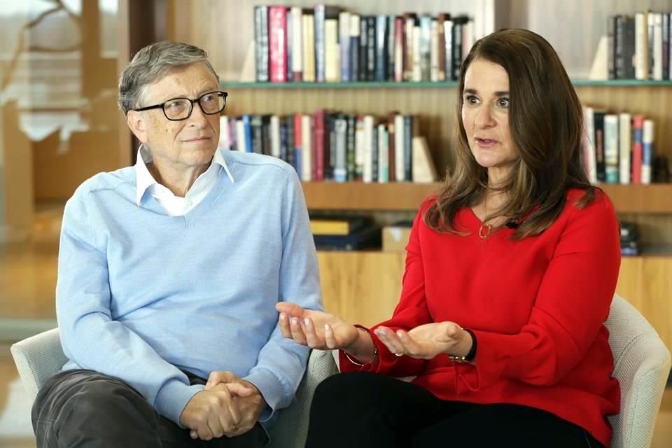 Bill Gates, fundador de Microsoft, y su ex esposa Melinda se comprometieron en 2010 a donar parte de su fortuna a la fundación.