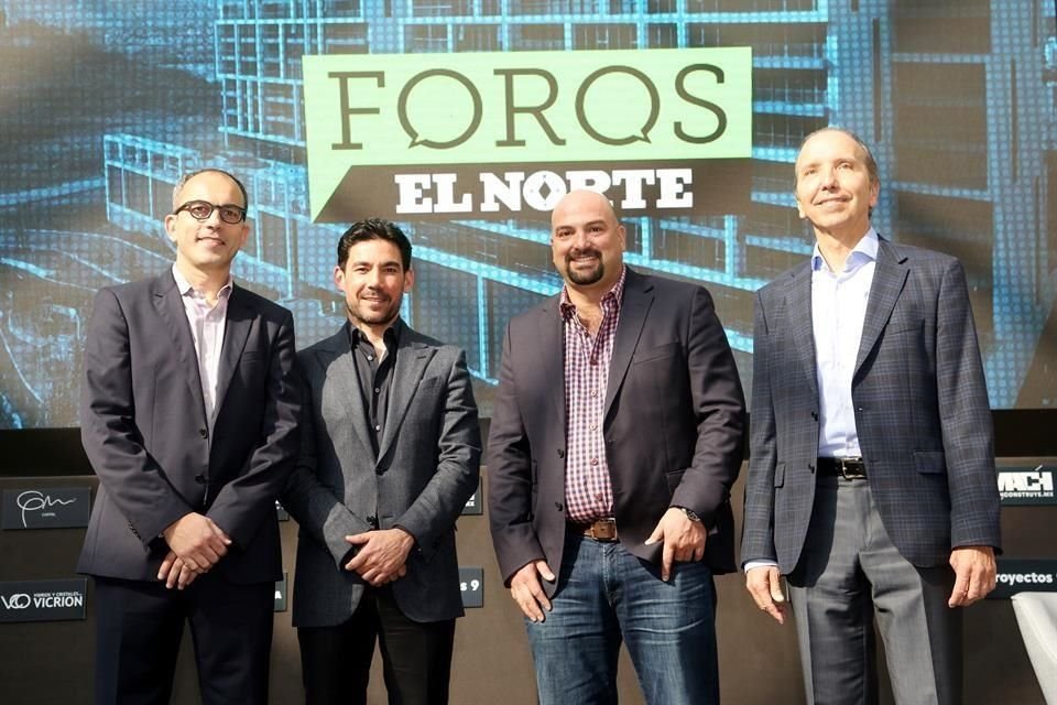 Los expositores fueron José Lobatón, Marco Garza Mercado, Miguel Ángel Chapa y Victor Zorrilla