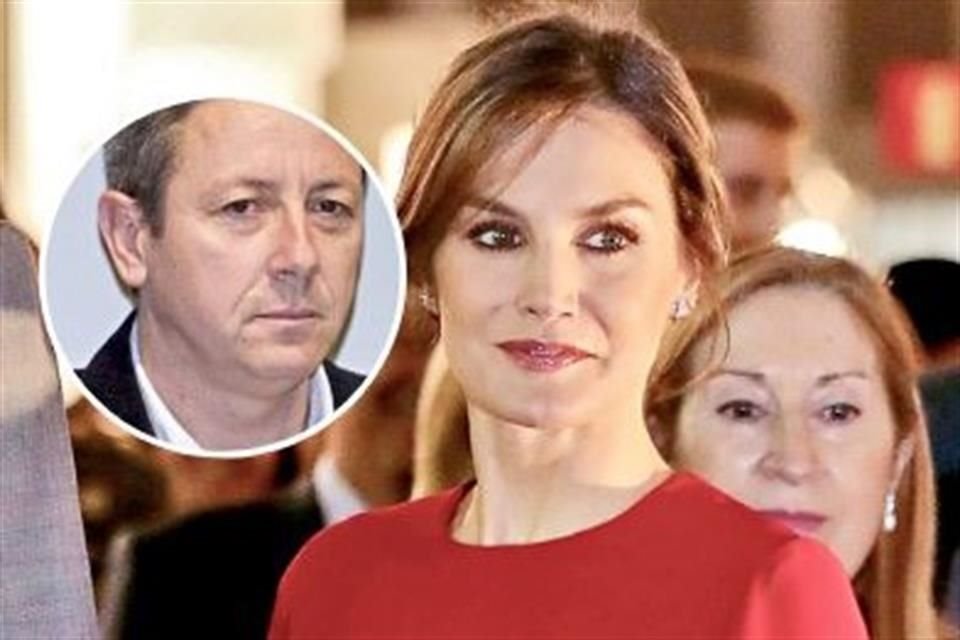 Alonso Guerrero (círculo), ex esposo de la Reina Letizia, publicará en España su libro 'El Amor de Penny Robinson'.
